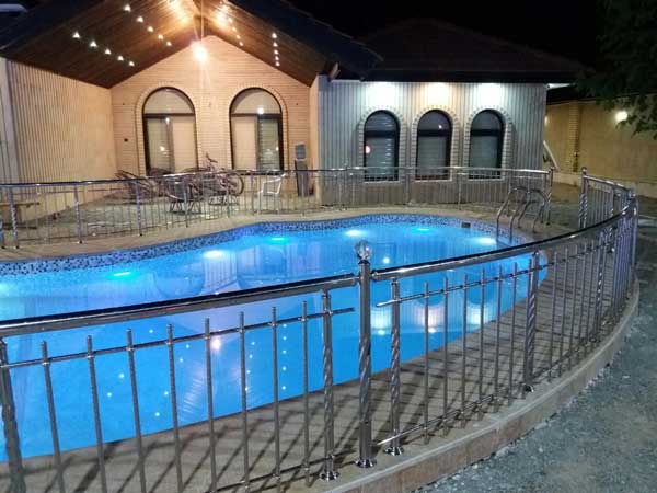 نرده های دور استخری 7